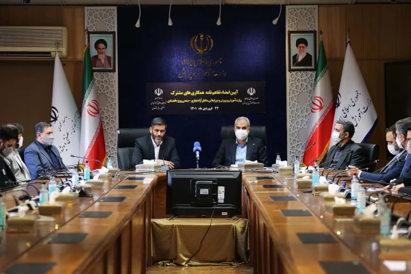  انعقاد تفاهم نامه همکاری میان دبیرخانه شورای عالی مناطق آزاد و دانشگاه فرهنگیان 4