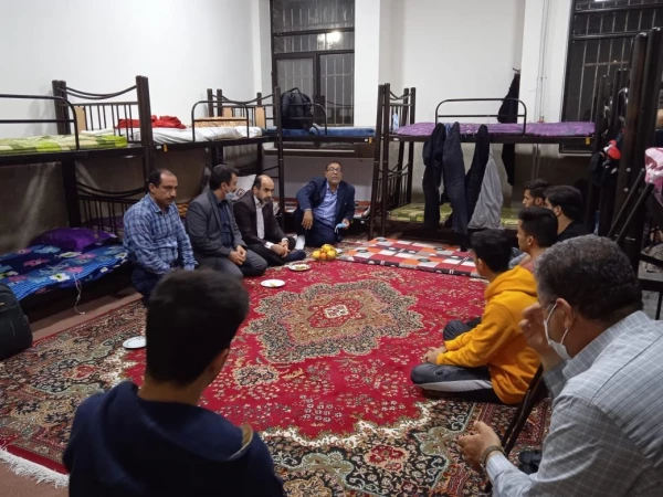 بازدید سرزده معاون دانشجویی دانشگاه از سراهای دانشجویی و سلف سرویس پردیس شهید رجایی استان سمنان 3