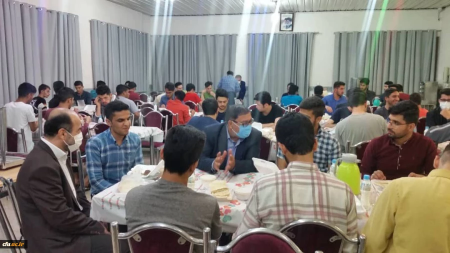 بازدید سرزده معاون دانشجویی دانشگاه از سراهای دانشجویی و سلف سرویس پردیس شهید رجایی استان سمنان 5