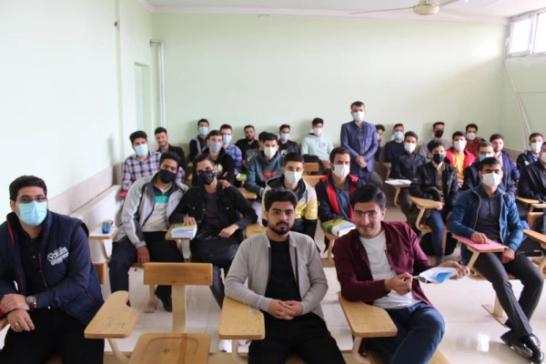 تحقق حضور صد درصدی دانشجومعلمان پردیس شهید رجایی به روایت تصویر 11