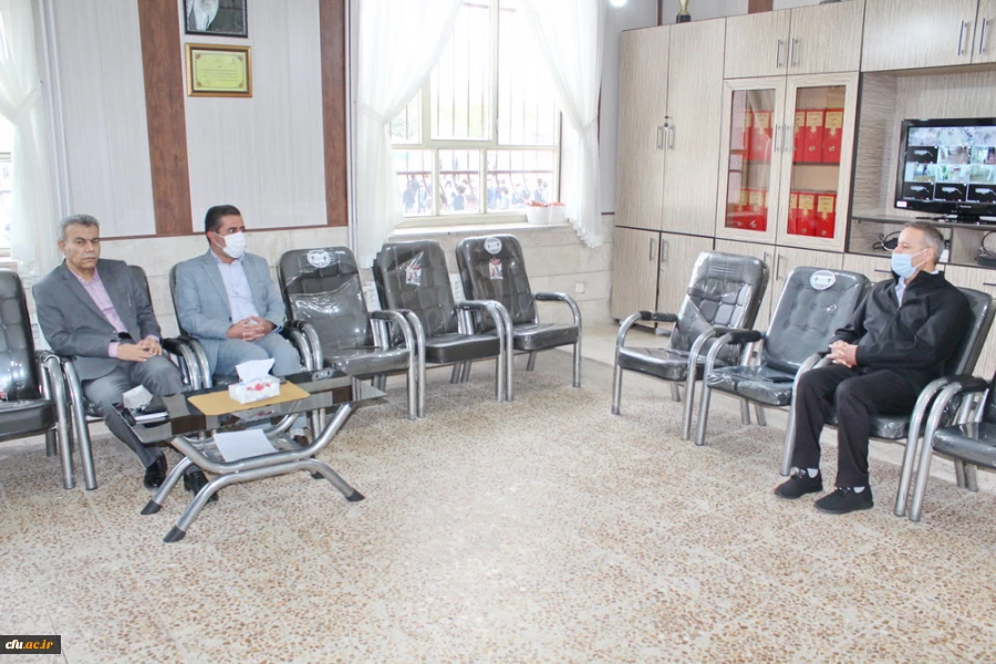 بازدید هیات رئیسه دانشگاه فرهنگیان از مدارس مجری طرح کارورزی 2