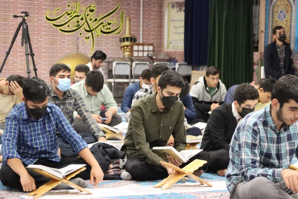 محفل معنوی انس با قرآن کریم در پردیس آیت الله خامنه ای گرگان برگزار شد 10