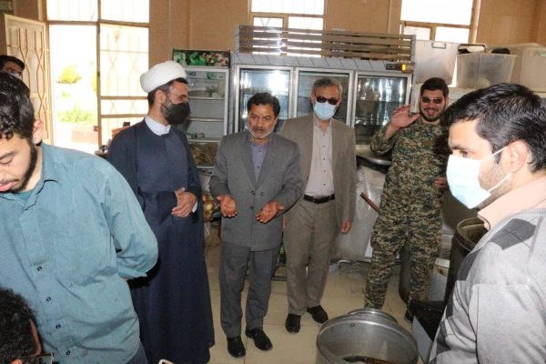 پویش اطعام حسنی طبخ و توزیع شش هزار پرس غذای گرم در ماه مبارک رمضان میان مناطق محروم حاشیه شهر بجنورد توسط دانشگاه فرهنگیان خراسان شمالی 7