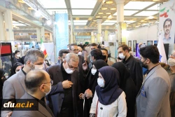 بازدید وزیر بهداشت، درمان و آموزش پزشکی از غرفه دانشگاه فرهنگیان  2