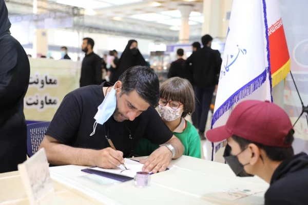 حضور فعال دانشگاه فرهنگیان در بیست و نهمین نمایشگاه بین المللی قرآن کریم 5