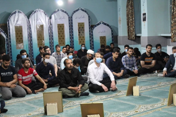 محفل انس با قرآن کریم در پردیس علامه طباطبایی دانشگاه فرهنگیان لرستان برگزارشد 12