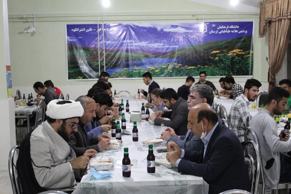 محفل انس با قرآن کریم در پردیس علامه طباطبایی دانشگاه فرهنگیان لرستان برگزارشد 16