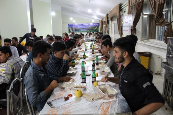 محفل انس با قرآن کریم در پردیس علامه طباطبایی دانشگاه فرهنگیان لرستان برگزارشد 17