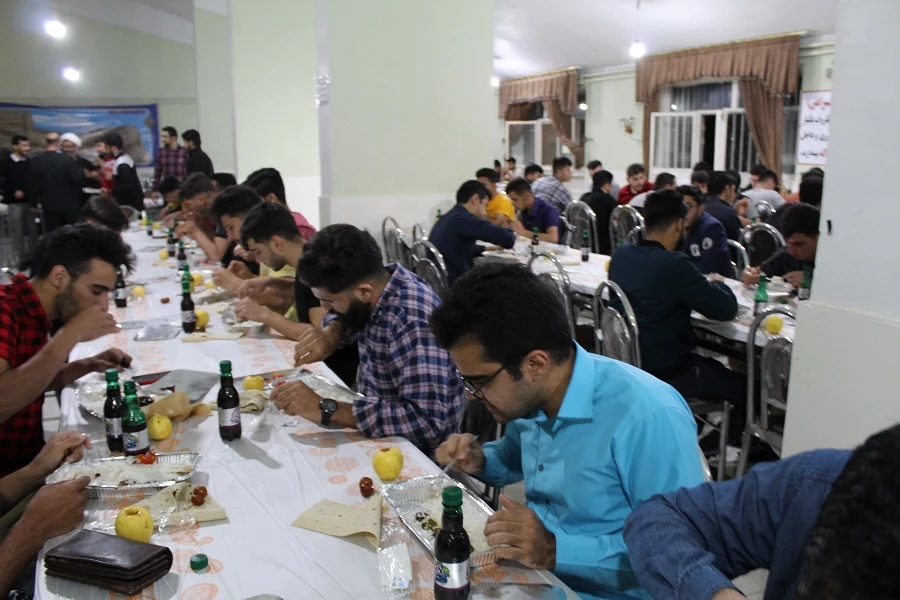 محفل انس با قرآن کریم در پردیس علامه طباطبایی دانشگاه فرهنگیان لرستان برگزارشد 18