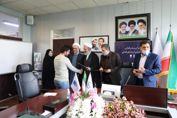 لزوم حمایت مدیریت های استانی دانشگاه فرهنگیان از انجمن دانش آموختگان دانشگاه 13