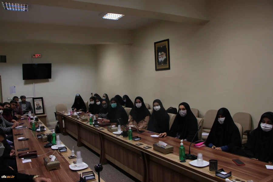 نشست صمیمی فعالین دانشجویی،تشکل ها،هیأت های مذهبی،کانون های فرهنگی و انجمن های علمی دانشگاه فرهنگیان استان اصفهان 6