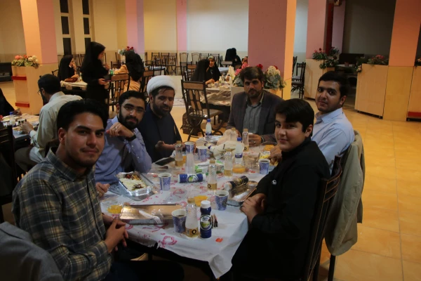 نشست صمیمی فعالین دانشجویی،تشکل ها،هیأت های مذهبی،کانون های فرهنگی و انجمن های علمی دانشگاه فرهنگیان استان اصفهان 7