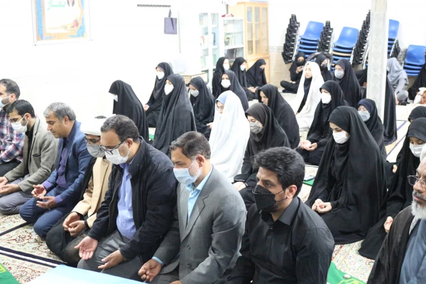 نشست صمیمانه حجت الاسلام نوری امام جمعه استان خراسان شمالی با دانشجو معلمان و همکاران پردیس امام جعفر صادق (ع) واحد خواهران دانشگاه فرهنگیان  2