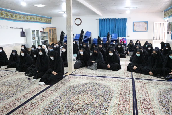 نشست صمیمانه حجت الاسلام نوری امام جمعه استان خراسان شمالی با دانشجو معلمان و همکاران پردیس امام جعفر صادق (ع) واحد خواهران دانشگاه فرهنگیان  2