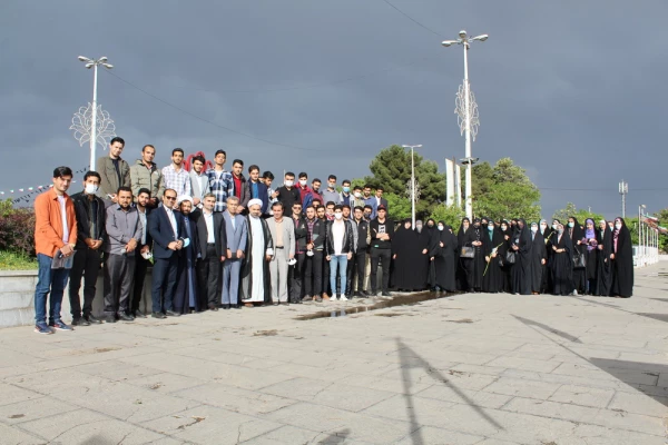 طرح ضیافت شهدا با هدف ترویج ارزش های دفاع مقدس 12