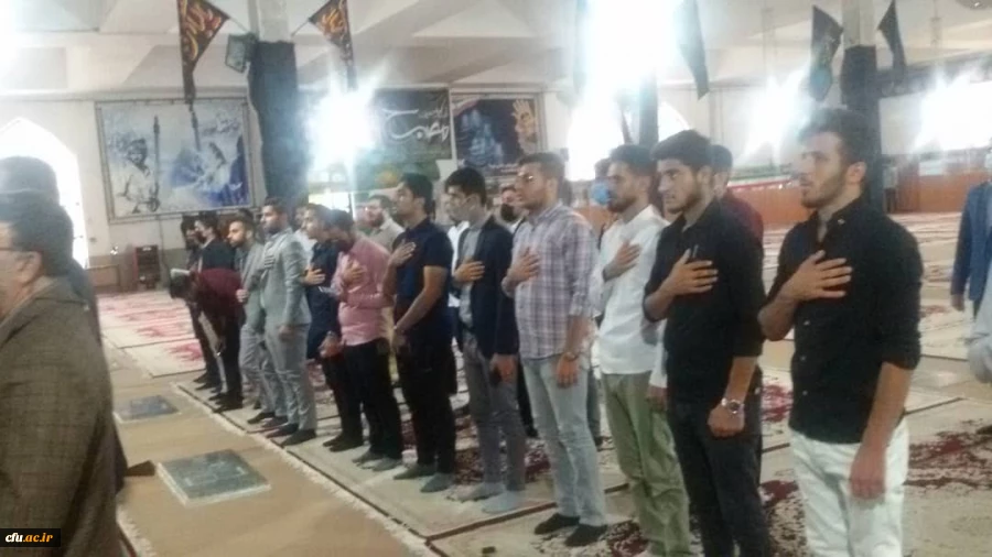 با حضور دانشجومعلمان دانشگاه فرهنگیان استان کهگیلویه و بویراحمد در گلزار شهدا انجام شد:

برگزاری طرح ضیافت شهدا 2