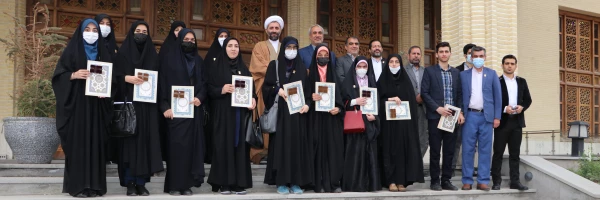 مراسم تجلیل از حافظان ،قاریان وفعالان قرآنی دانشگاه فرهنگیان استان آذربایجان شرقی با حضور نماینده ولی فقیه وامام جمعه محبوب تبریز برگزار شد. 5