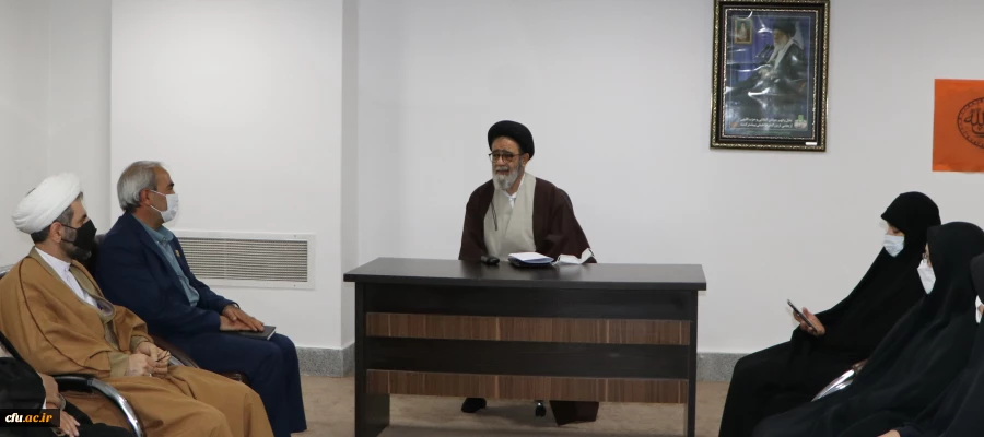 مراسم تجلیل از حافظان ،قاریان وفعالان قرآنی دانشگاه فرهنگیان استان آذربایجان شرقی با حضور نماینده ولی فقیه وامام جمعه محبوب تبریز برگزار شد. 6