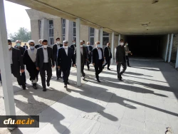 دانشگاه فرهنگیان از نظر تربیت معلمان آینده آموزش و پرورش نقش پراهمیتی دارد. 10