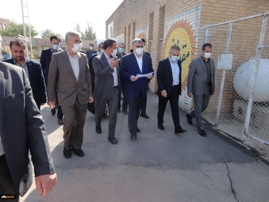 دانشگاه فرهنگیان از نظر تربیت معلمان آینده آموزش و پرورش نقش پراهمیتی دارد. 12