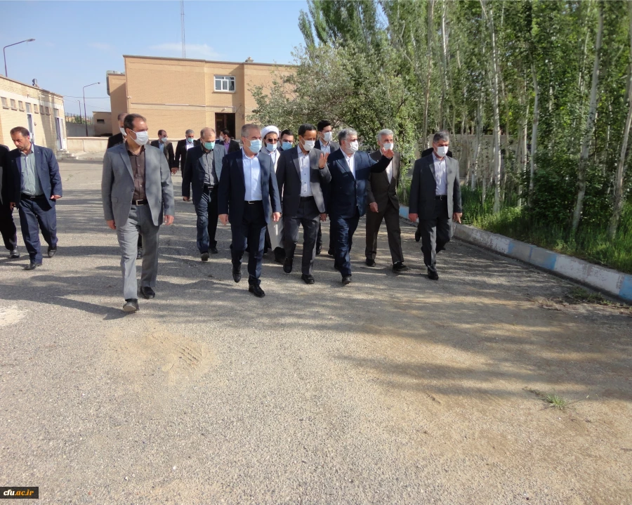 دانشگاه فرهنگیان از نظر تربیت معلمان آینده آموزش و پرورش نقش پراهمیتی دارد. 15