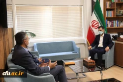دیدار سرپرست دانشگاه فرهنگیان یزد با رئیس سازمان مدیریت و برنامه ریزی استان
 3