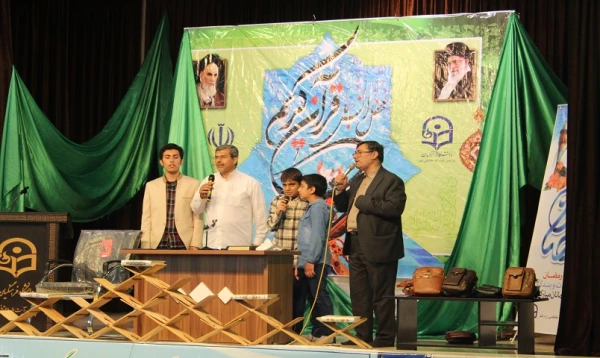  محفل انس با قرآن کریم 8