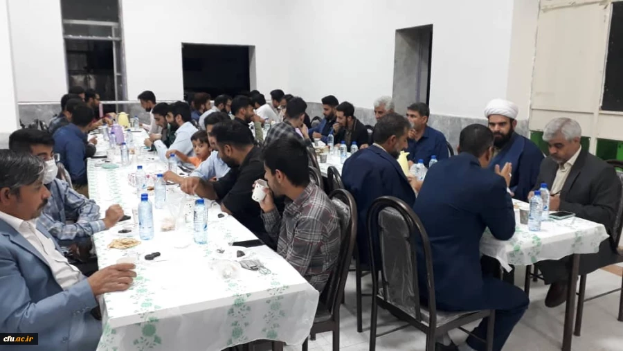 طرح ضیافت شهدا با حضور دانشجو معلمان دانشگاه فرهنگیان سیستان وبلوچستان درجوار مزار شهید خوشنام  7