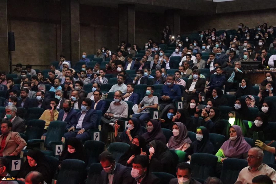 برگزاری آیین بزرگداشت مقام معلم استان یزد با حضور معاون اجرایی رئیس جمهور 6