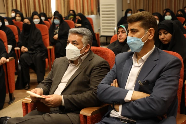 نشست هم اندیشی با استادان، دانشجو معلمان و کارکنان دانشگاه فرهنگیان