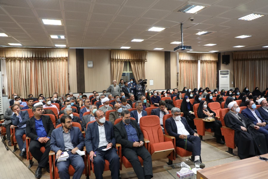 نشست هم اندیشی با استادان، دانشجو معلمان و کارکنان دانشگاه فرهنگیان