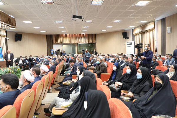 نشست هم اندیشی با استادان، دانشجو معلمان و کارکنان دانشگاه فرهنگیان