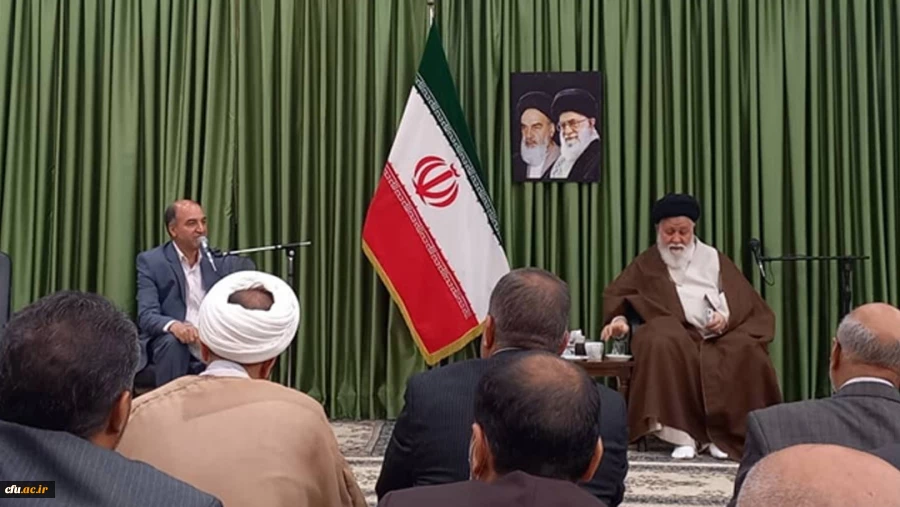 دیدار نماینده ولی فقیه در خراسان رضوی با رئیس دانشگاه فرهنگیان و جمعی از اعضای بسیج فرهنگیان