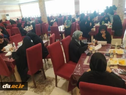 بمناسبت هفته معلم و دهه سرآمد آموزشی برنامه های متنوع و ویژه ای برگزار شد. 3