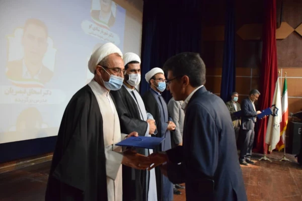 برگزاری ویژه برنامه گرامیداشت دهه سرآمدی آموزش در دانشگاه فرهنگیان استان ایلام 10