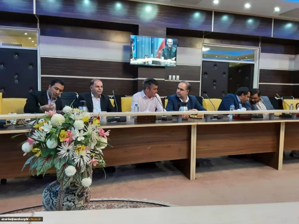 آیین گرامیداشت هفته معلم و دهه سرآمدی آموزش



 5