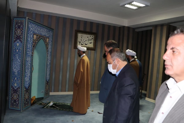 آیین گرامیداشت هفته معلم و دهه سرآمدی آموزش



 2