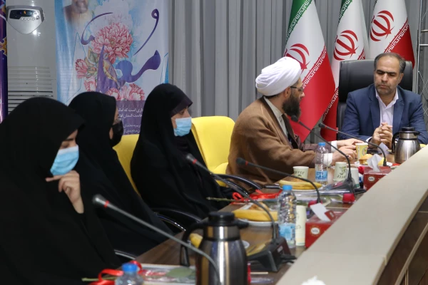 آیین گرامیداشت هفته معلم و دهه سرآمدی آموزش



 2