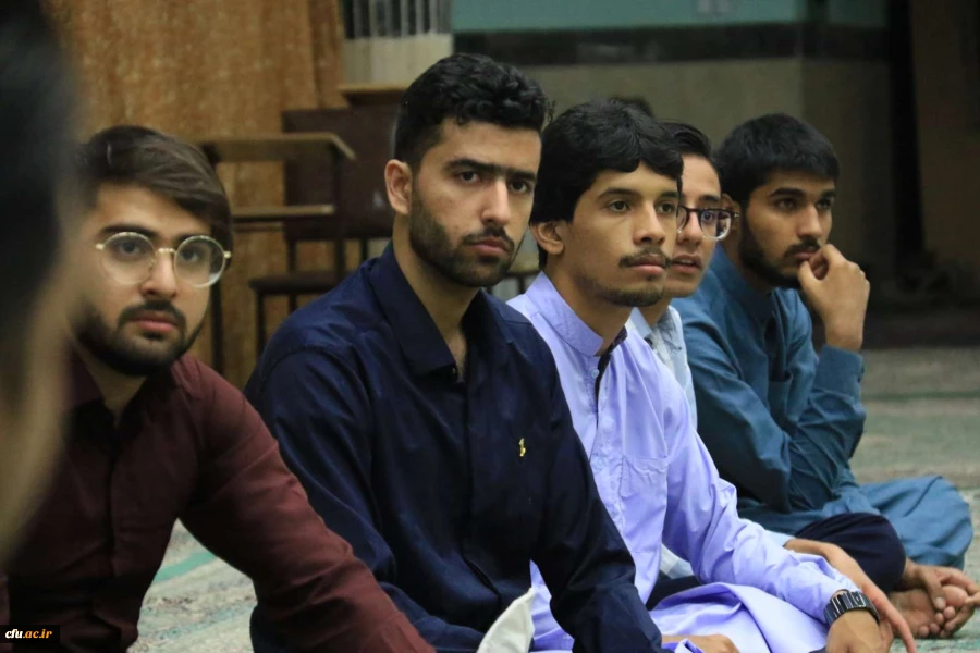 نشست صمیمی مدیر استان با دانشجومعلمان خوابگاهی پردیس ها
 2