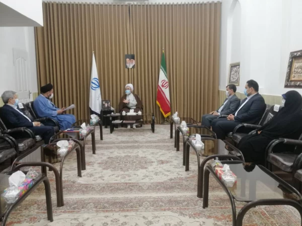 دیدارر سرپرست مدیریت امورپردیس های گیلان با نماینده ولی فقیه وامام جمعه شهرستان رشت 5