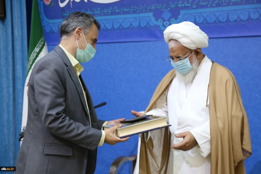 رونمایی از سند علمی همایش ملی تعلیم و تربیت مهدوی
 4