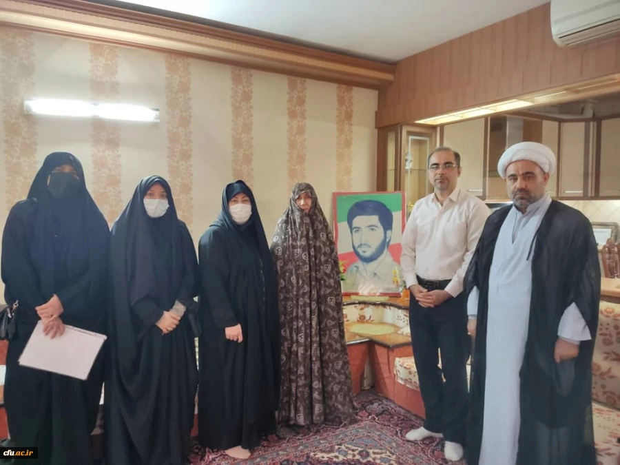 دیدار هیات رئیسه با خانواده های معلمان شهید 2