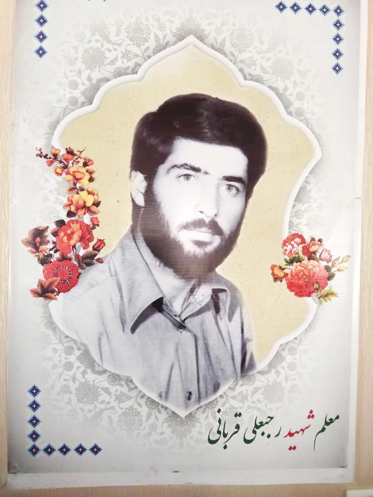 دیدار هیات رئیسه با خانواده های معلمان شهید 6