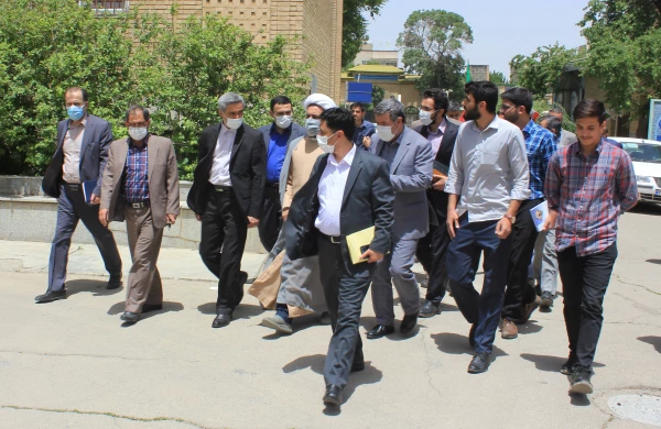 نقطه مشترک همه ی اعضای حاضر، رفع مشکلات پردیس های استان است
 2