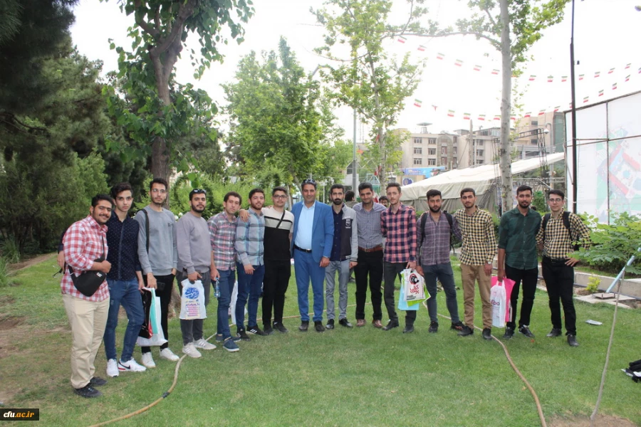 اردوی بازدید دانشجو معلمان از نمایشگاه کتاب تهران به روایت تصویر 6