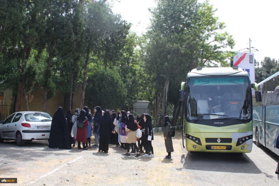 اردوی بازدید دانشجو معلمان از نمایشگاه کتاب تهران به روایت تصویر 10