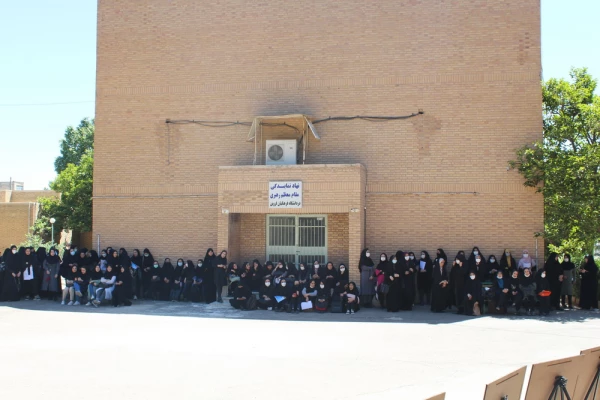 تریبون آزاد با موضوع ازدواج دانشجویی برگزار شد 12