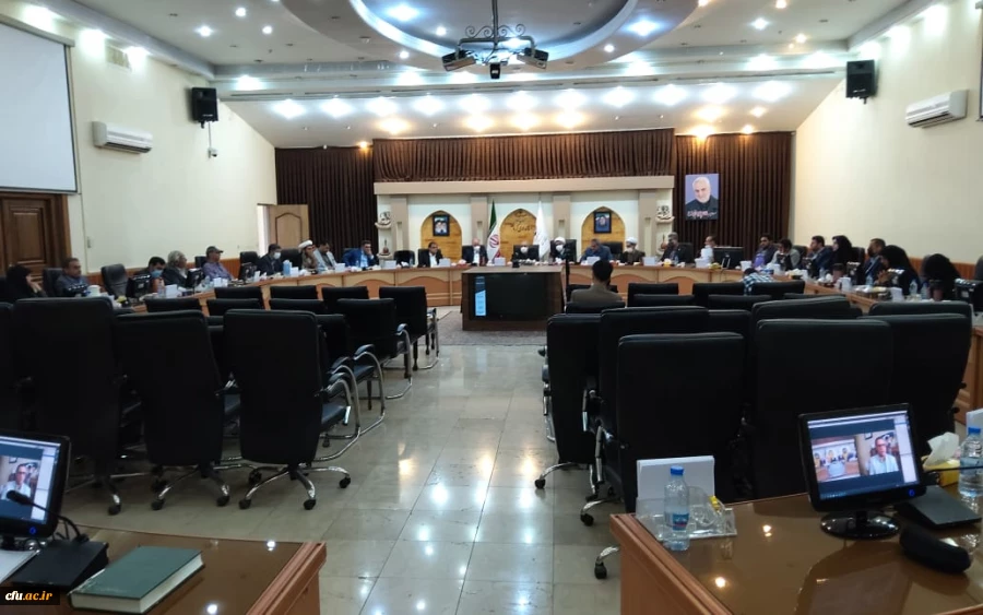 دکتر صحرایی درنشست راه اندازی نخستین دانشگاه جامع فرهنگیان در کرمان خبر داد:
 افزایش ۵۰ درصدی ظرفیت پذیرش دانشگاه فرهنگیان در سال جاری 2