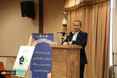 عضو شورای معاونان وزارت علوم، تحقیقات و فناوری: 

مهمترین وظیفه دانشگاه فرهنگیان تربیت انسان اندیشمند است