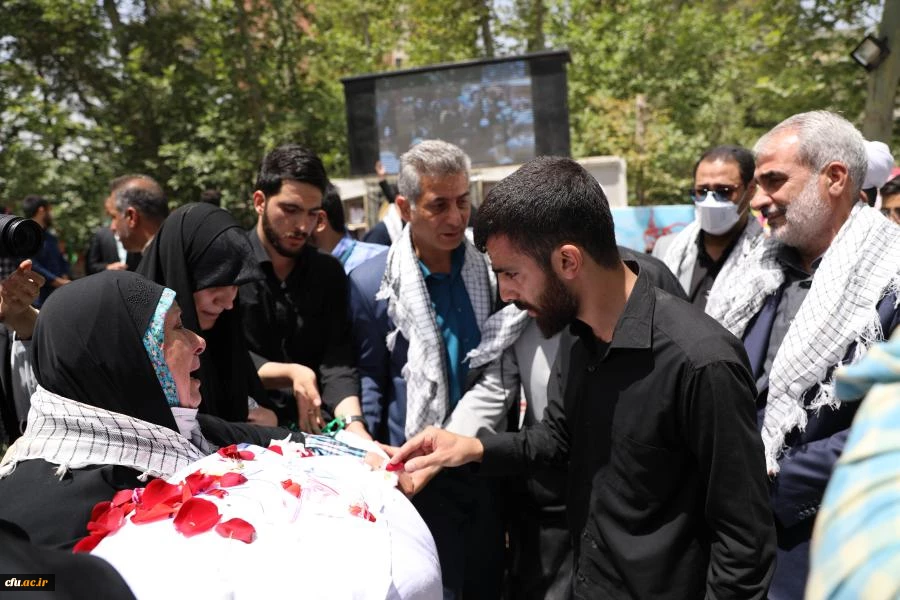 آیین تدفین شهید گمنام